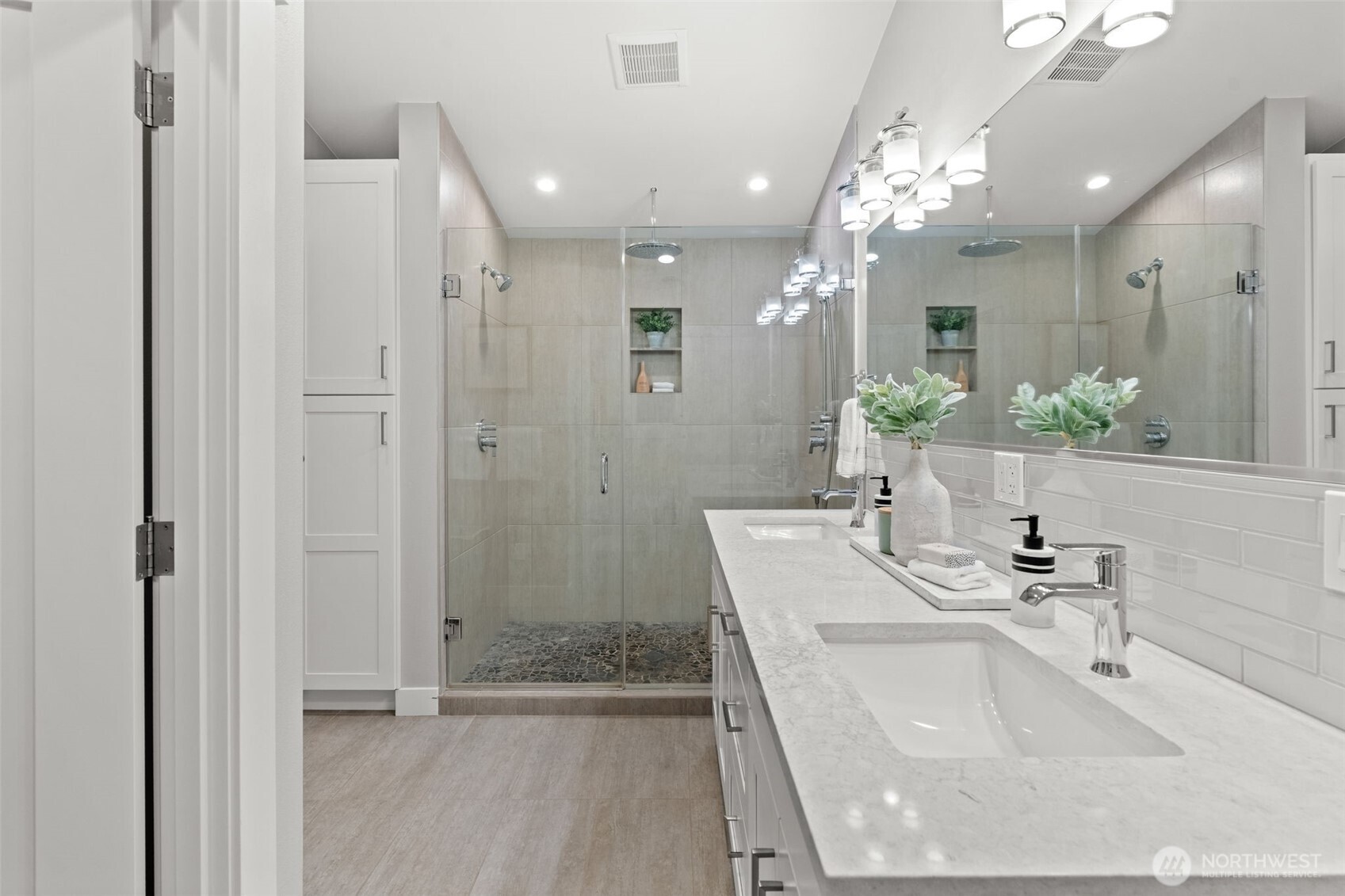 4221 Forest Beach Drive NW Gig Harbor WA 98335