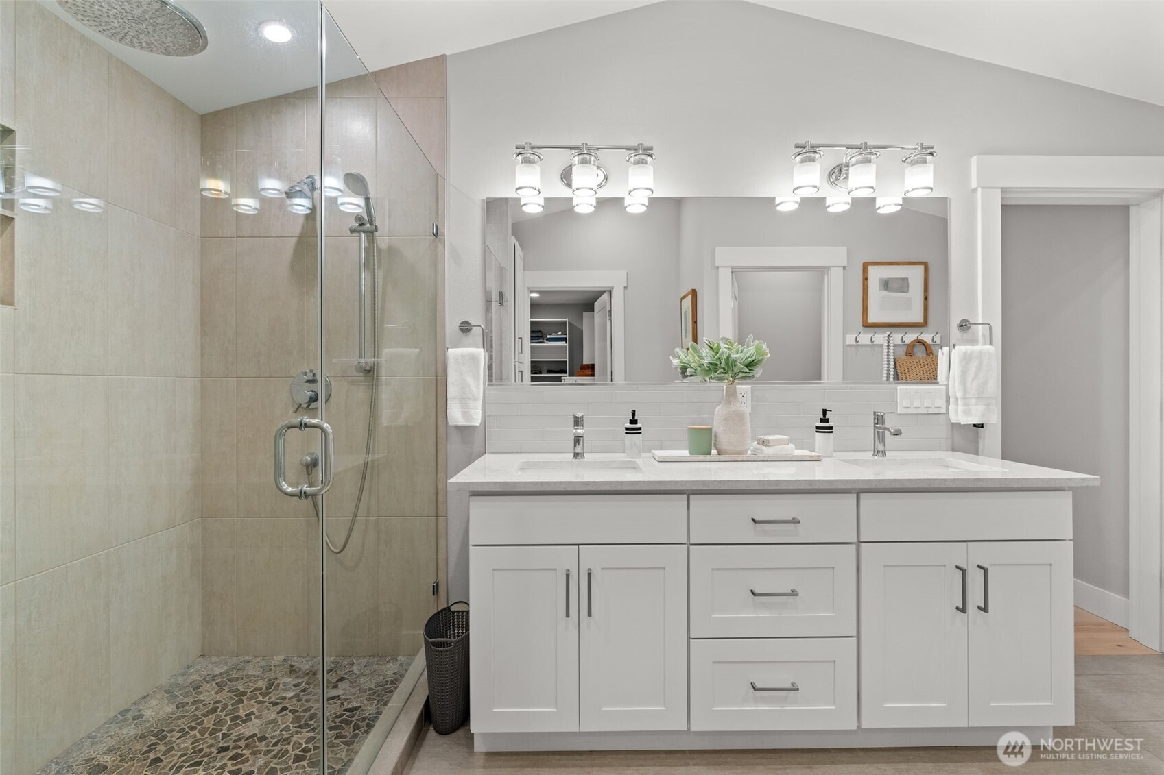 4221 Forest Beach Drive NW Gig Harbor WA 98335