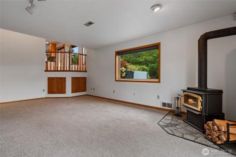 4701 Osprey Drive NE Tacoma WA 98422