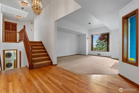 4701 Osprey Drive NE Tacoma WA 98422