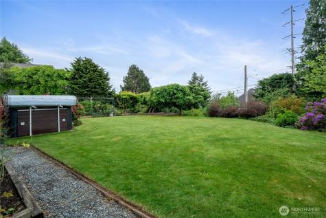 4701 Osprey Drive NE Tacoma WA 98422