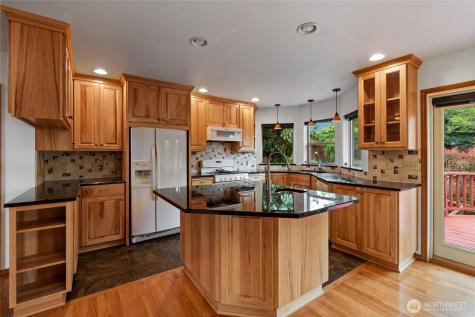 4701 Osprey Drive NE Tacoma WA 98422