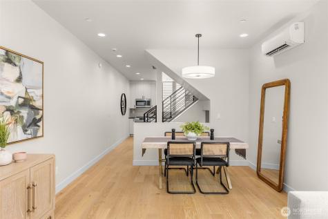 1108 34th Avenue Seattle WA 98122