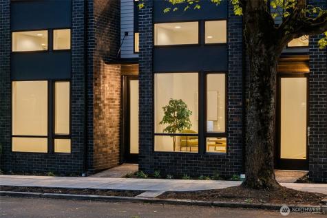 1108 34th Avenue Seattle WA 98122