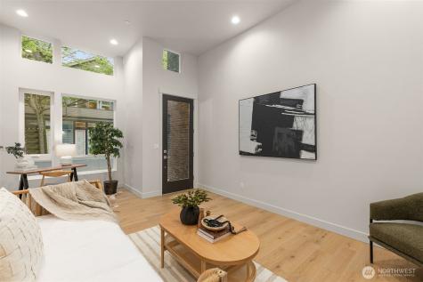 1108 34th Avenue Seattle WA 98122