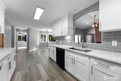 1710 S 390th Street Roy WA 98580