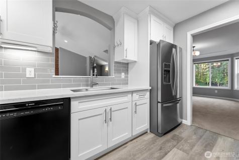 1710 S 390th Street Roy WA 98580