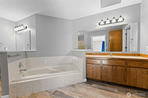 1710 S 390th Street Roy WA 98580