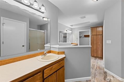 1710 S 390th Street Roy WA 98580