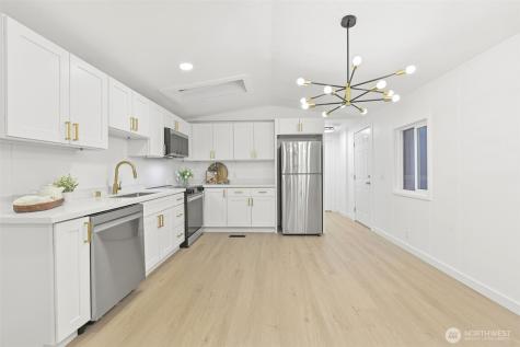 32 E Mountain View Road Camano Island WA 98282