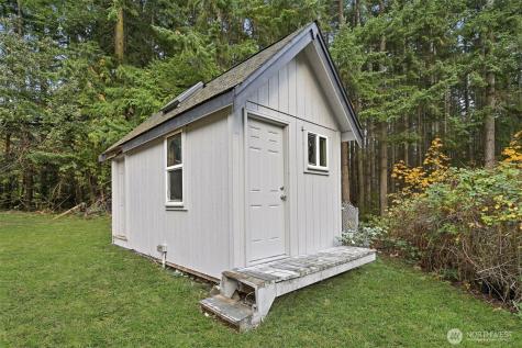 32 E Mountain View Road Camano Island WA 98282