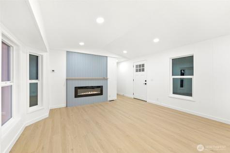 32 E Mountain View Road Camano Island WA 98282