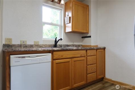 1405 Flower Avenue Port Orchard WA 98366