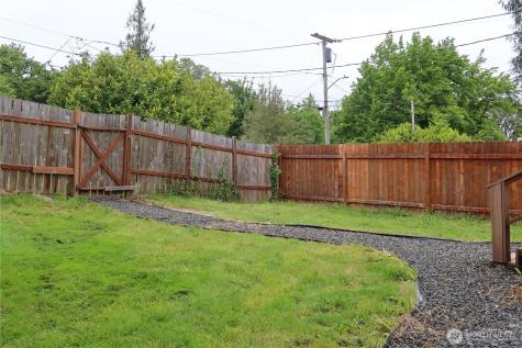 1405 Flower Avenue Port Orchard WA 98366