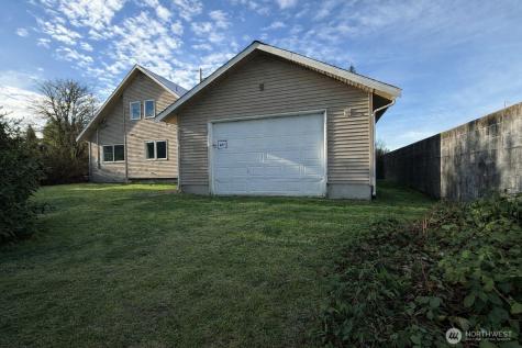 127 10th Street Sultan WA 98294