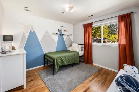 8711 NE 140th Street Kirkland WA 98034