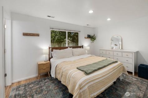 8711 NE 140th Street Kirkland WA 98034