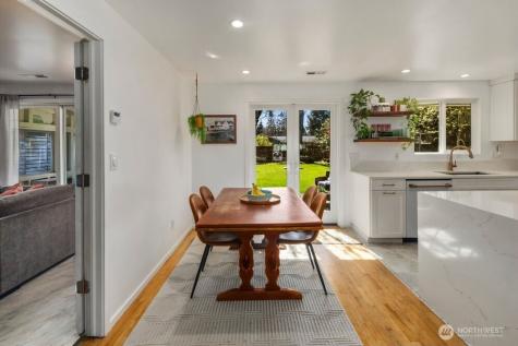 8711 NE 140th Street Kirkland WA 98034