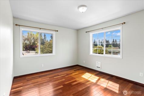 2111 201st Place SW Lynnwood WA 98036