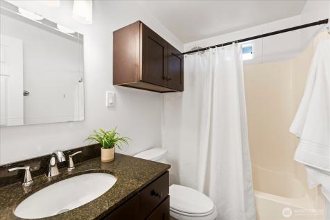 2111 201st Place SW Lynnwood WA 98036