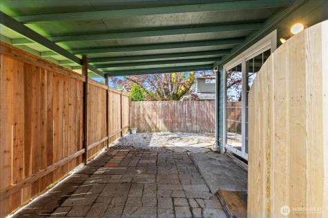 2111 201st Place SW Lynnwood WA 98036