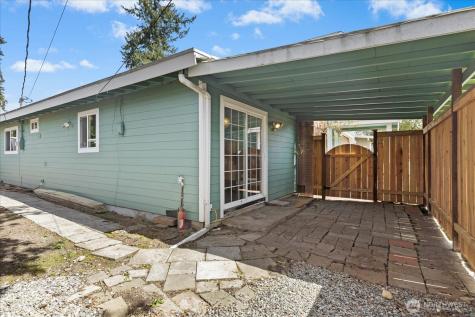 2111 201st Place SW Lynnwood WA 98036
