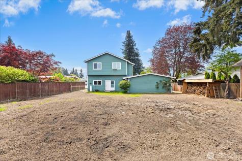 2111 201st Place SW Lynnwood WA 98036
