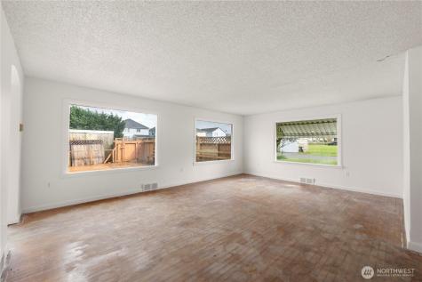 3829 60th Avenue E Fife WA 98424