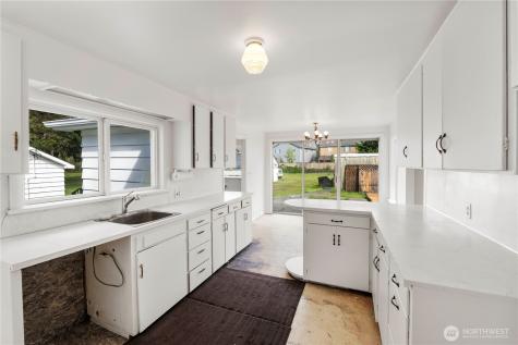 3829 60th Avenue E Fife WA 98424