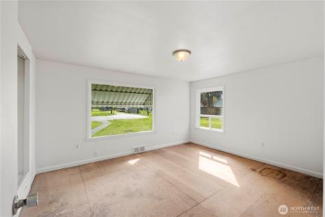 3829 60th Avenue E Fife WA 98424