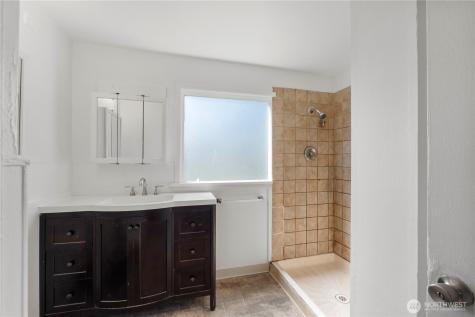 3829 60th Avenue E Fife WA 98424