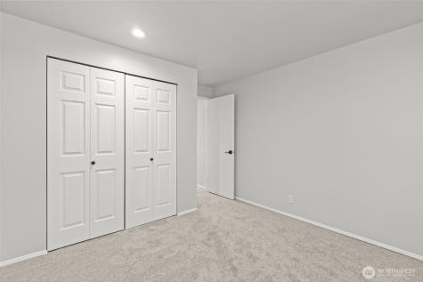 29105 13th Avenue S Federal Way WA 98003