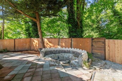 29105 13th Avenue S Federal Way WA 98003