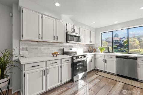 29105 13th Avenue S Federal Way WA 98003