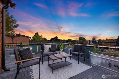 1704 N 47th Street Seattle WA 98103