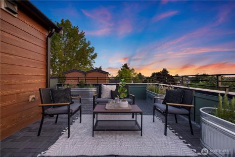 1704 N 47th Street Seattle WA 98103