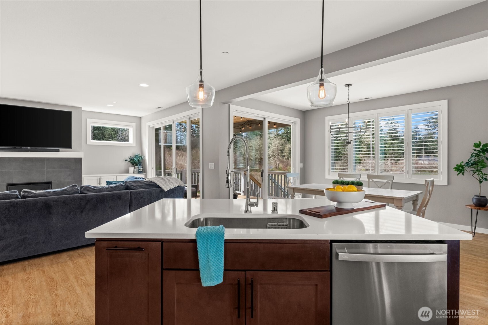 23240 46th Avenue E Spanaway WA 98387