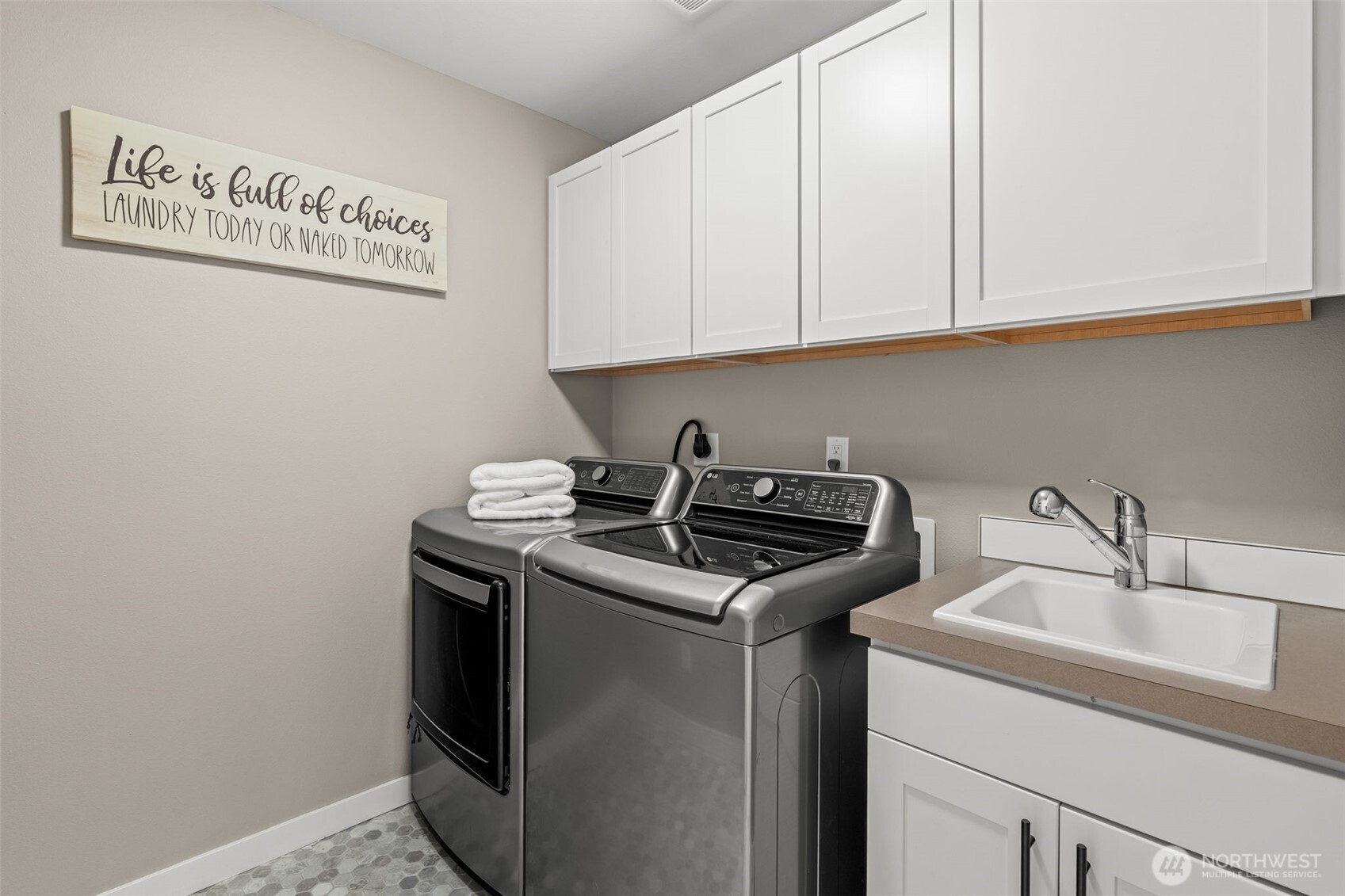 23240 46th Avenue E Spanaway WA 98387