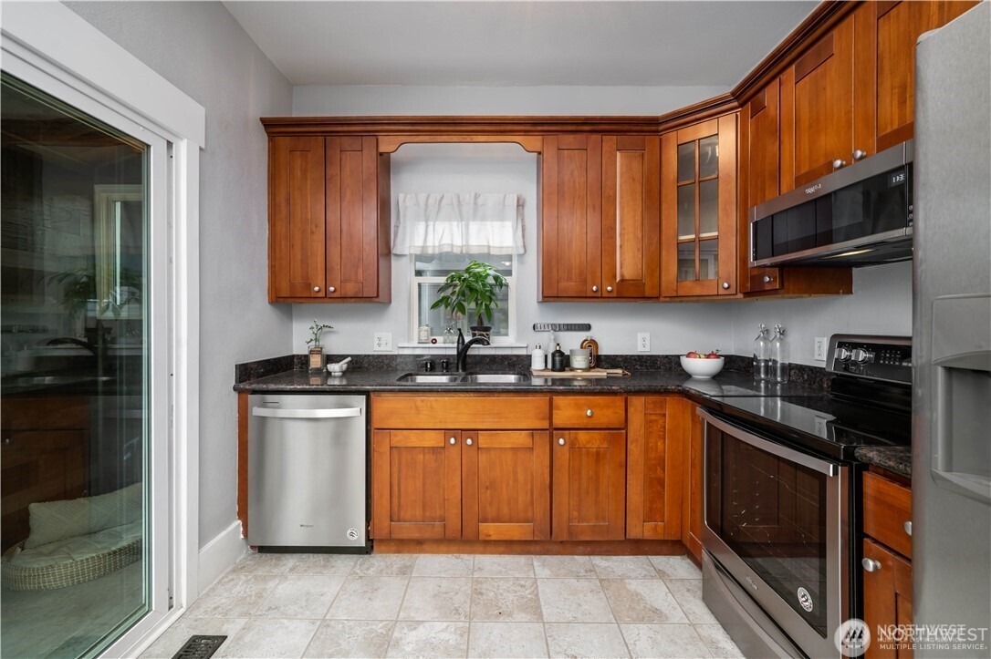 1305 NE 55th Street Seattle WA 98105