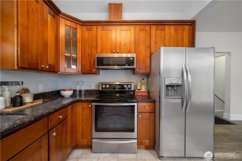 1305 NE 55th Street Seattle WA 98105