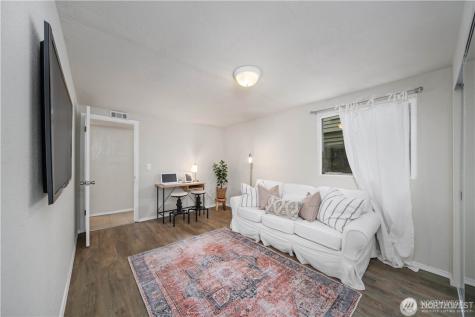 1305 NE 55th Street Seattle WA 98105