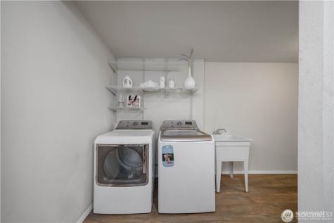 1305 NE 55th Street Seattle WA 98105