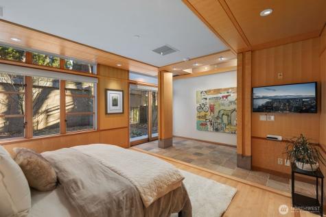 5505 Lake Washington Boulevard NE Kirkland WA 98033