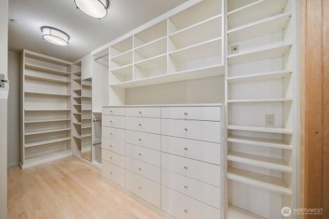5505 Lake Washington Boulevard NE Kirkland WA 98033
