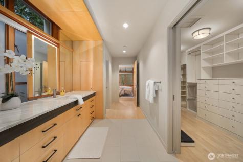 5505 Lake Washington Boulevard NE Kirkland WA 98033