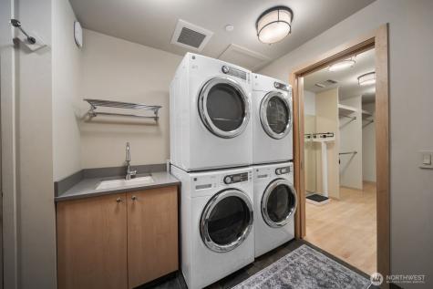 5505 Lake Washington Boulevard NE Kirkland WA 98033