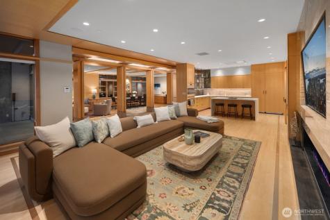 5505 Lake Washington Boulevard NE Kirkland WA 98033