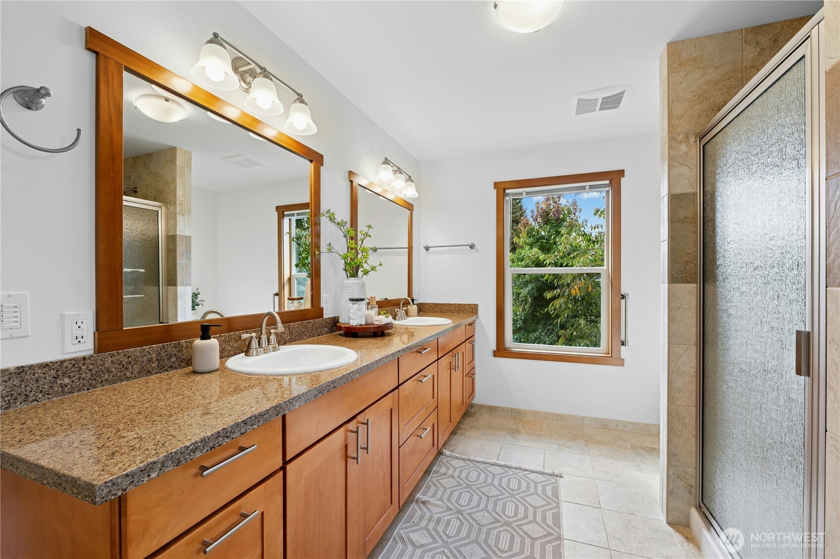 8118 NE 126th Street Kirkland WA 98034
