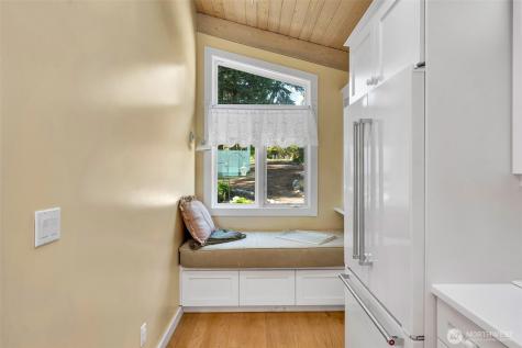 1794 Bayshore Road Lopez Island WA 98261
