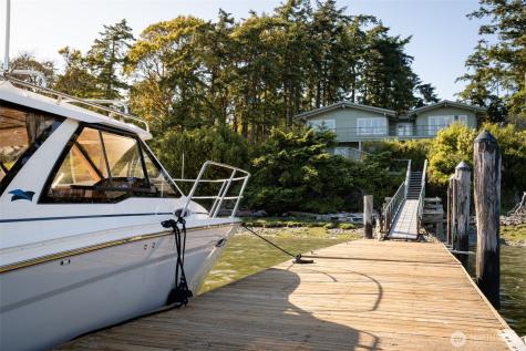 1794 Bayshore Road Lopez Island WA 98261